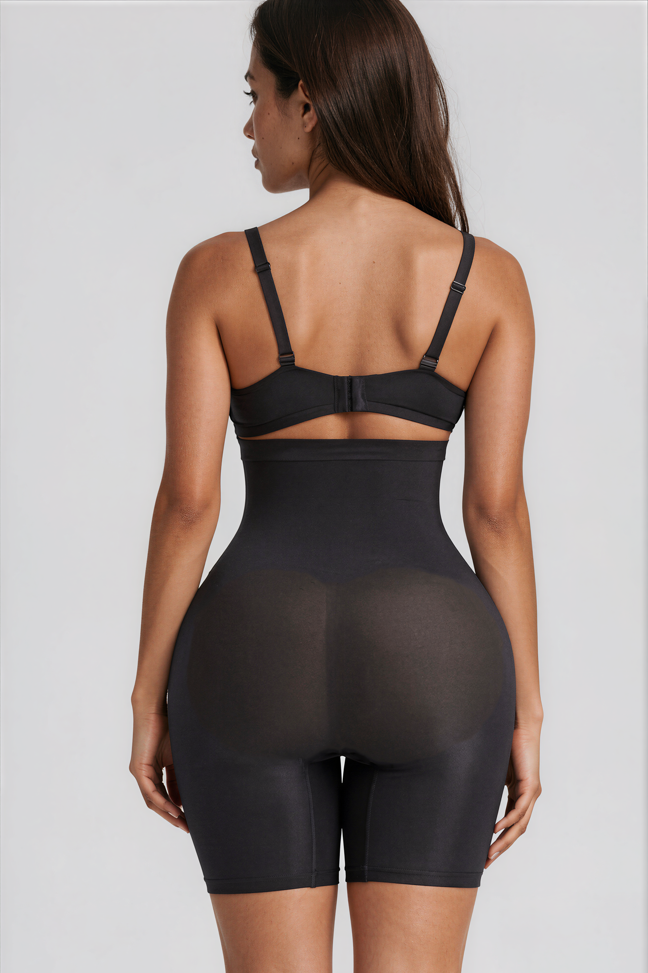 ZÉVORA Sculpt Short Onyx